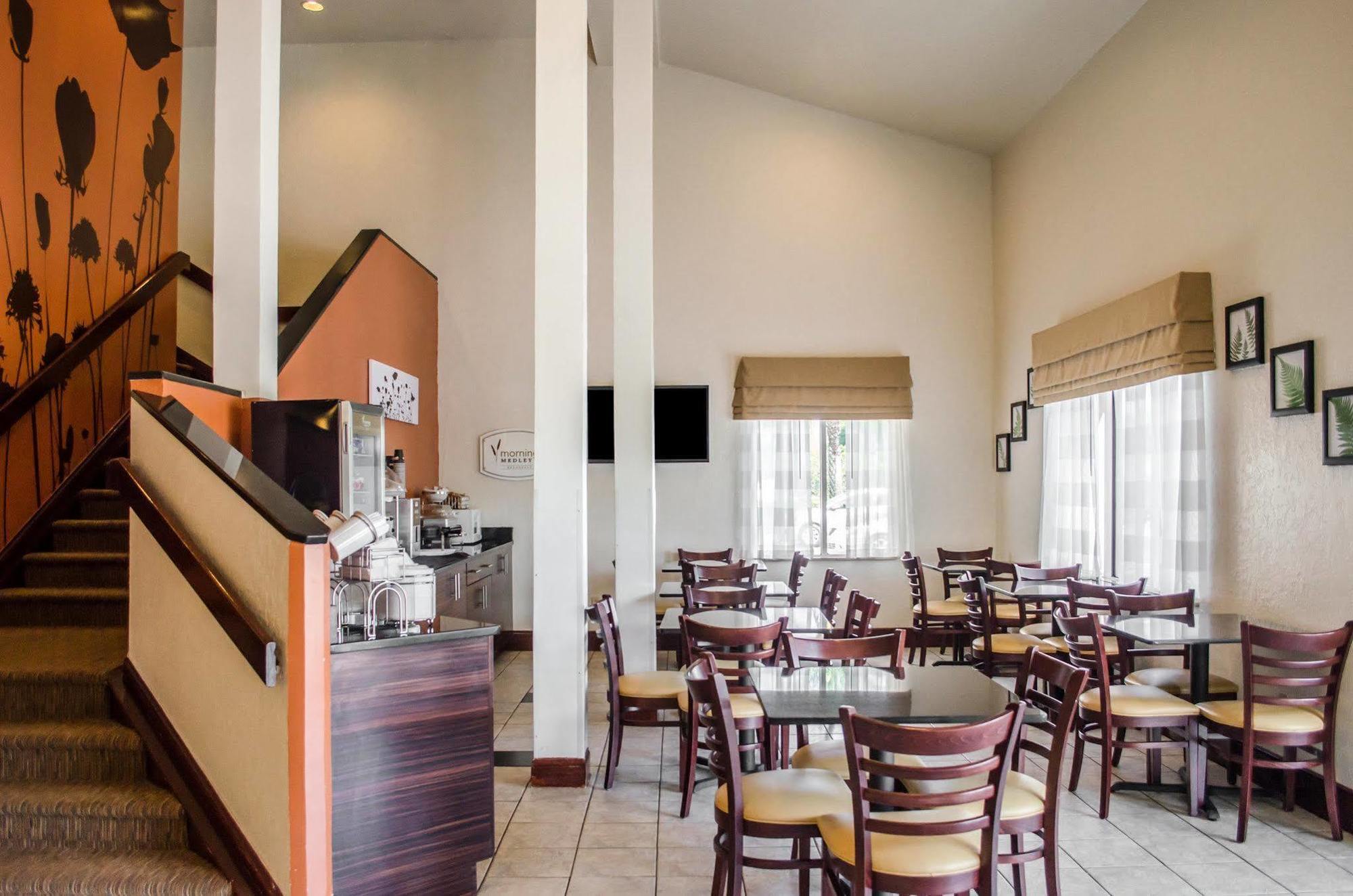 Sleep Inn near Busch Gardens - USF Temple Terrace Exterior foto